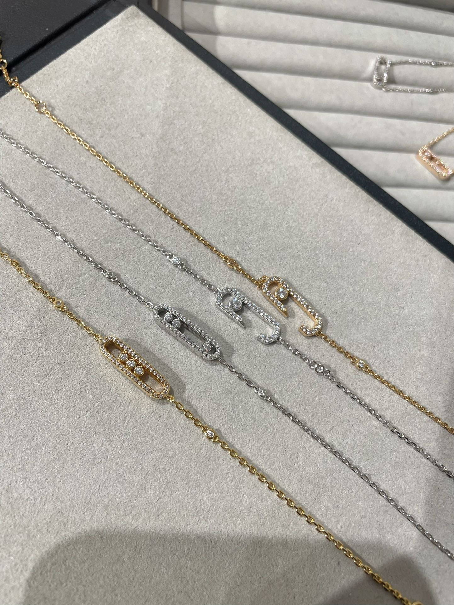 [Dawnora Jewelry]BABY MOVE DIAMOND BRACELET