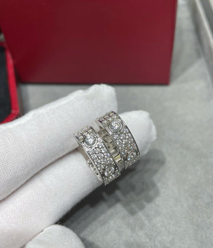 [Dawnora Jewelry]LOVE 5.5MM DIAMOND PAVED EARRINGS
