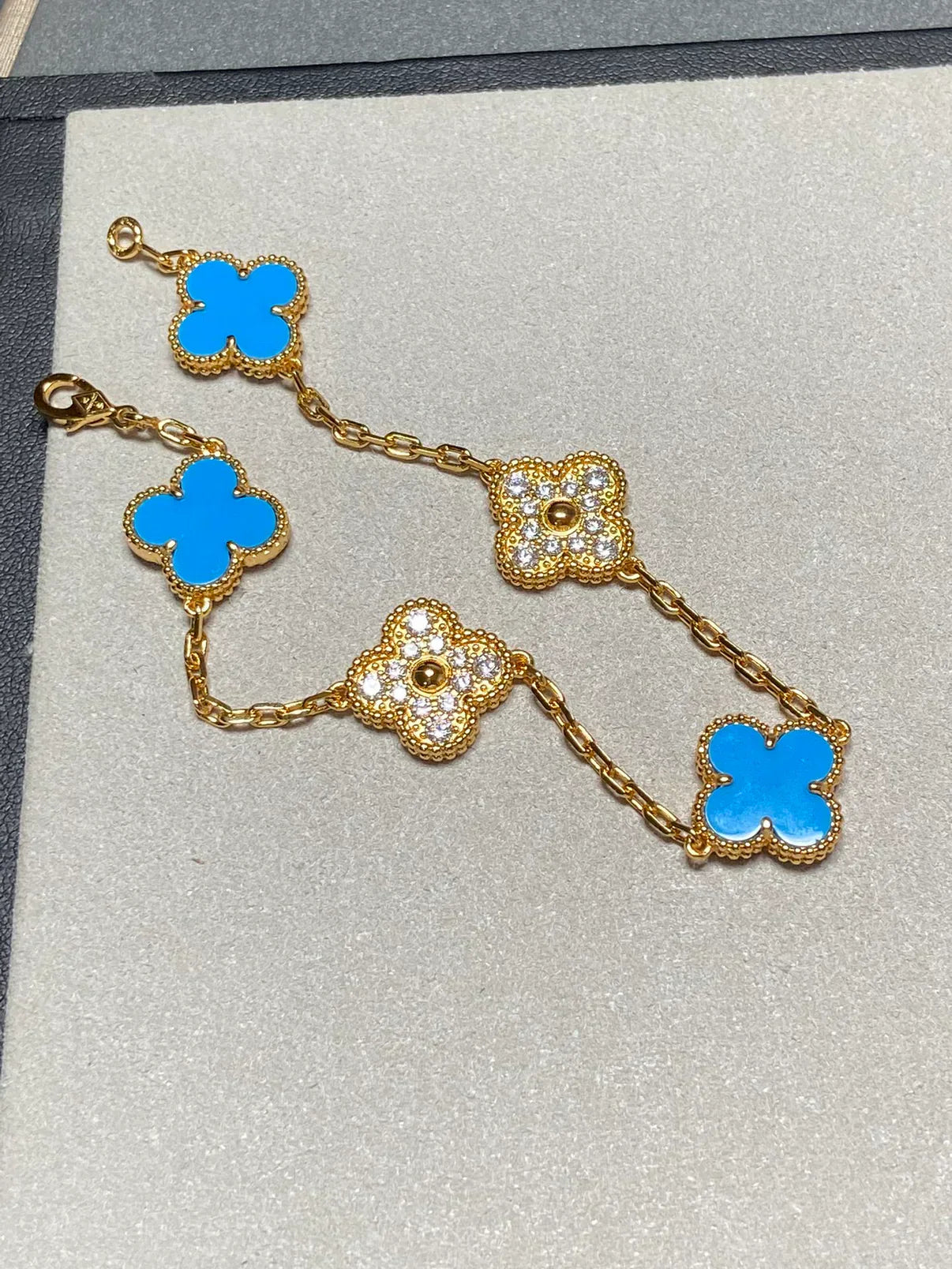 [Dawnora Jewelry] CLOVER 5 MOTIF BLUE AGATE BRACELET COLLECTION